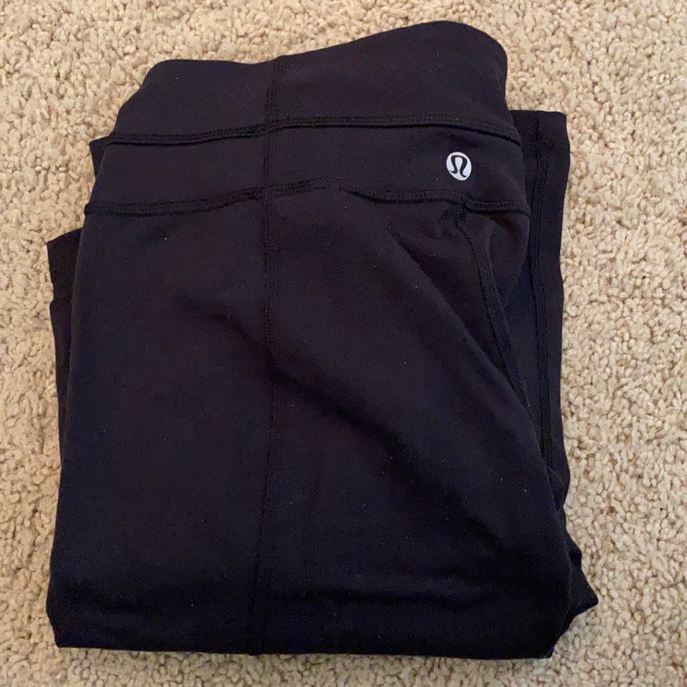 Black Lululemon Yoga Pants